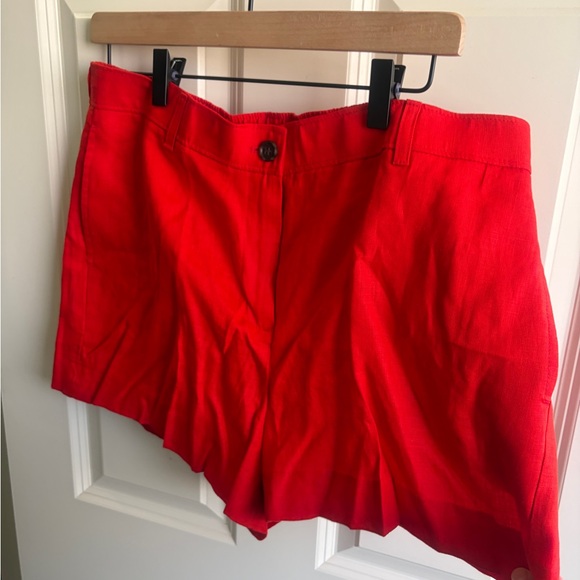 New with tags J Crew Bright Fiery Red High-Waisted linen shorts.  Elastic back. - Picture 4 of 13